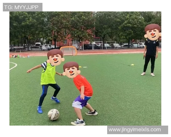 足球场上脚下生风 球星们的技艺与魅力完美融合